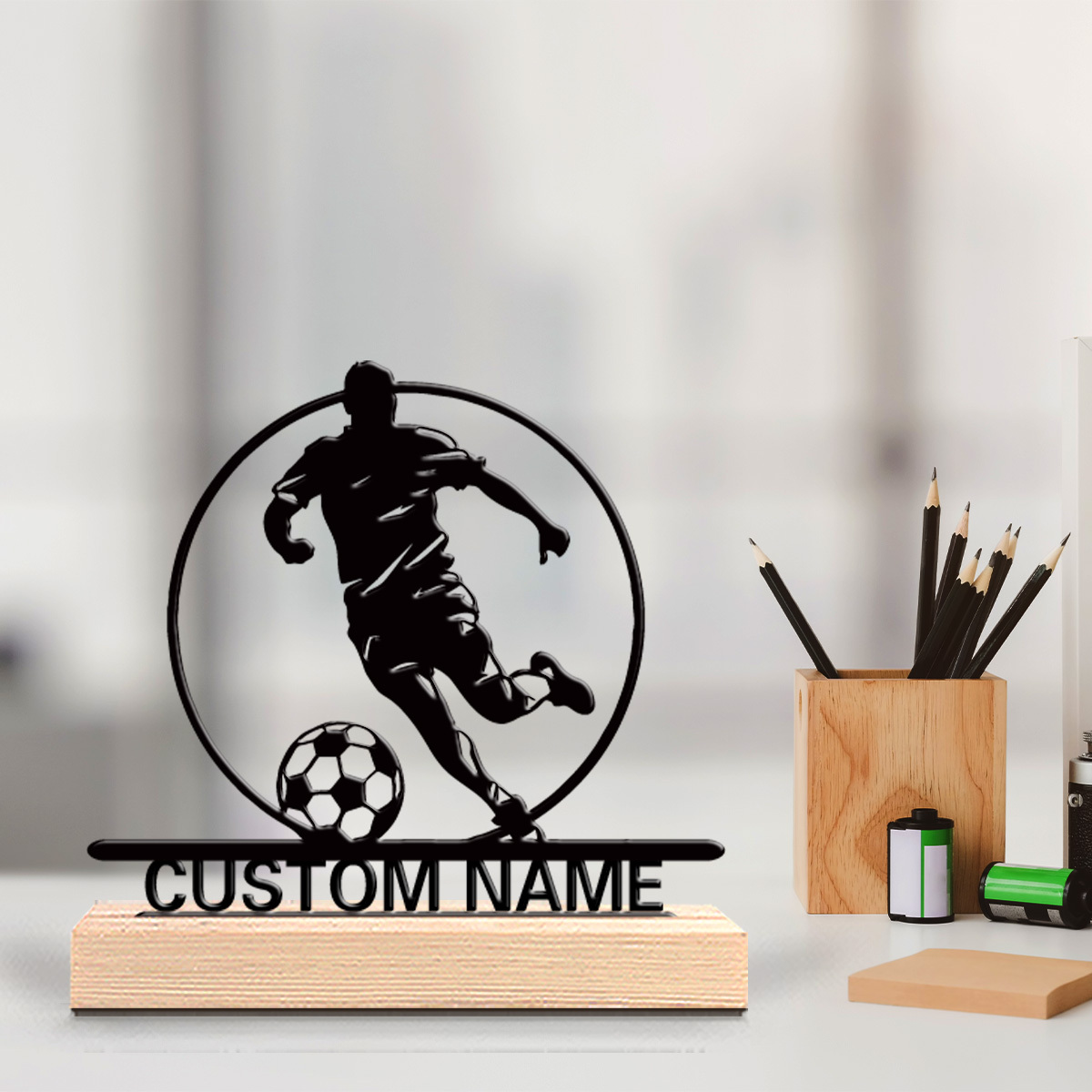 Personalized Engraved Gift - รูปปั้นนักฟุตบอลโลหะสั่งทำพร้อมชื่อ ฐานไม้ตกแต่งโต๊ะ ของขวัญสำหรับแฟนฟุตบอล ของขวัญวันเกิด/วันหยุด/ตกแต่งบ้าน/สำนักงาน